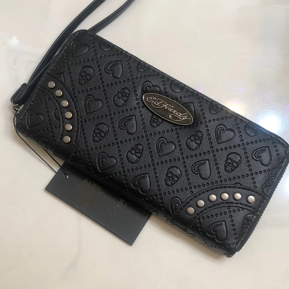 Ed Hardy Black Faux Leather ZA Wallet Embossed Skull & Heart Pattern NWT - Picture 4 of 16